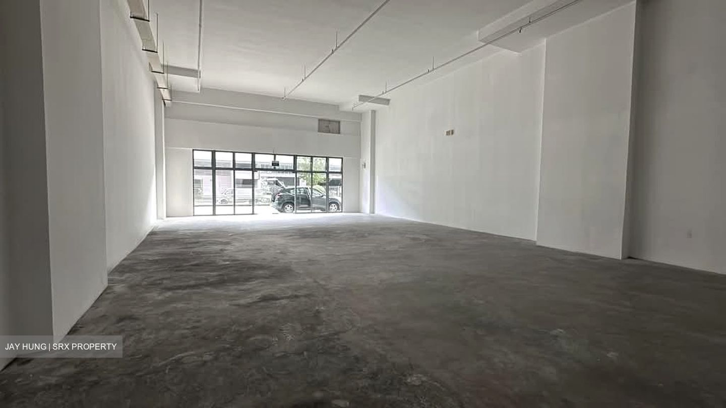 Bukit Batok Connection (D23), Factory #617114391